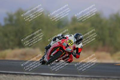 media/Sep-24-2022-CVMA (Sat) [[a45f954247]]/Race 14 Amateur Supersport Open/